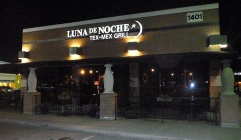 Luna De Noche Restaurant