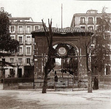 Madrid antiguo. 1900. Plaza del Dos de Mayo | Madrid ...