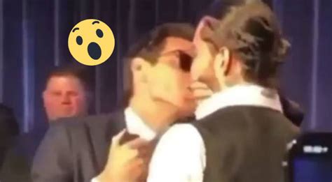 Maluma besó a Marc Anthony y así reaccionó su novia  VIDEO ...