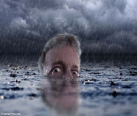 Man Drowning in Heavy Rain Pictures   Freaking News