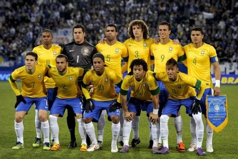 Marcelo, Alves y Neymar preseleccionados por Brasi ...
