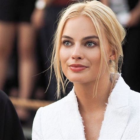 Margot Robbie   Givenchy Spring 2016 Fashion Show at New ...