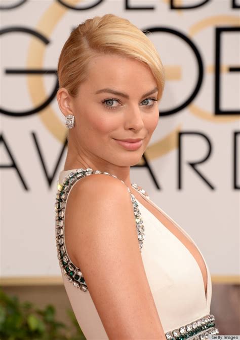 Margot Robbie s Golden Globes Dress 2014 Is Stopping Us In ...