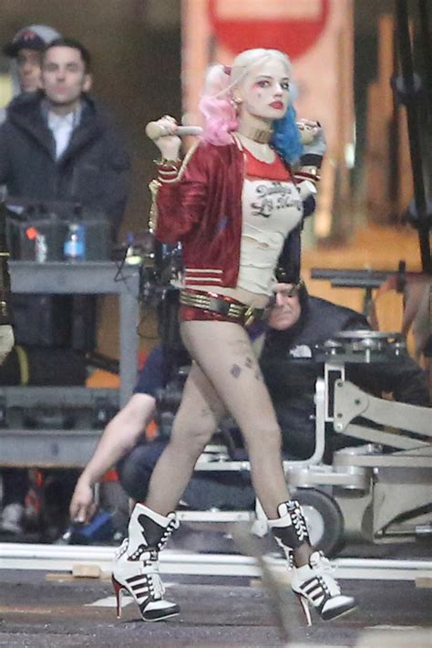 Margot Robbie s Pre Suicide Squad Exercise Routine Is As ...