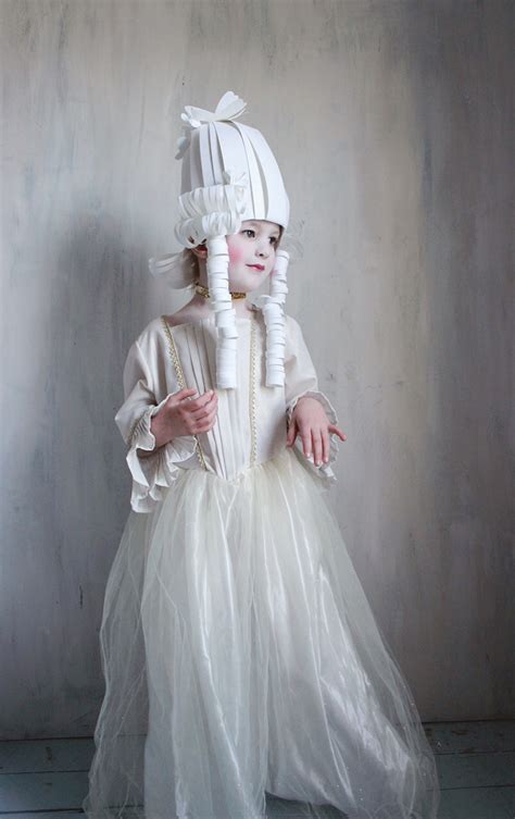 Marie Antoinette Costume   Mer Mag