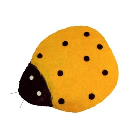 Mariquita amarilla 63x73 cms