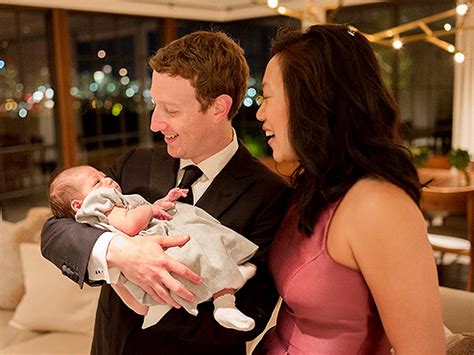Mark Zuckerberg and Wife Priscilla Celebrate the Holidays ...