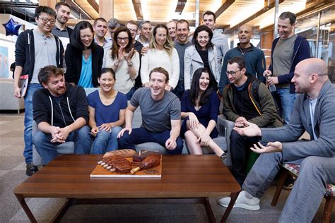 Mark Zuckerberg’s birthday photo shows the 20 Facebookers ...