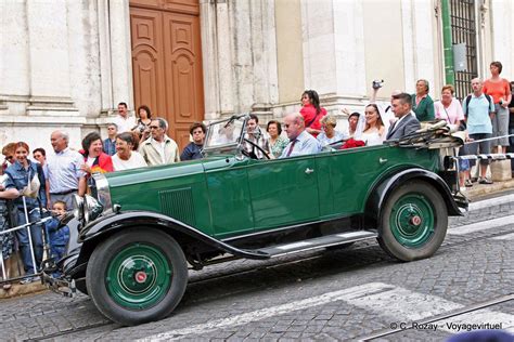 Marriage and old car, Lisbon   Portugal