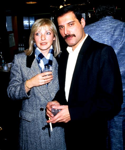 Mary Austin | Queen Photos | Page 2