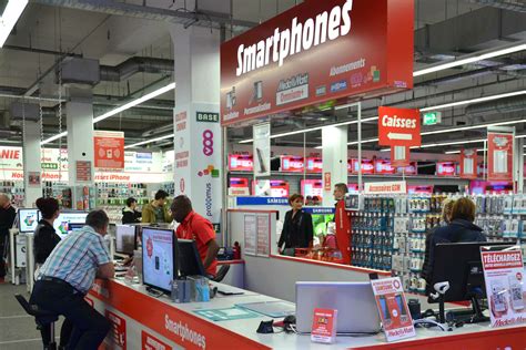 Media Markt sluit 2 winkels na Makro deal | Gondola