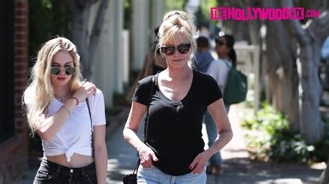 Melanie Griffith & Stella Banderas Stop For Coffee At ...
