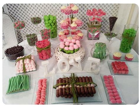 Mesa de dulces con chuches.jpg 585×450 píxeles | Comunion ...