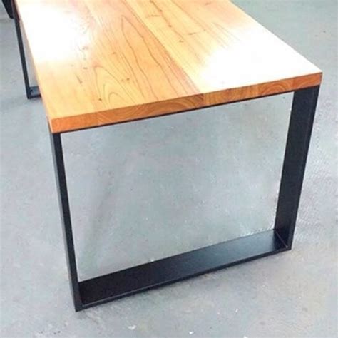 Mesa Rectangular De Madera Y Patas De Hierro Pulidos Premium