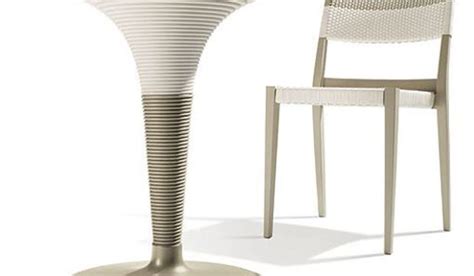 Mesa y sillas para exterior de Philippe Starck