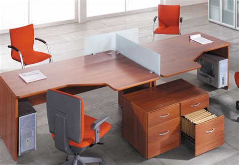 Mesas de oficina Optima, un mobiliario operativo sencillo ...