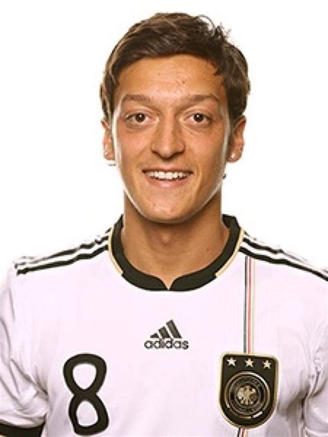 Mesut Özil: Trayectoria futbolistica de Mesut Özil