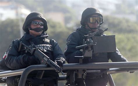 Mexican military and national police to defend Acapulco ...