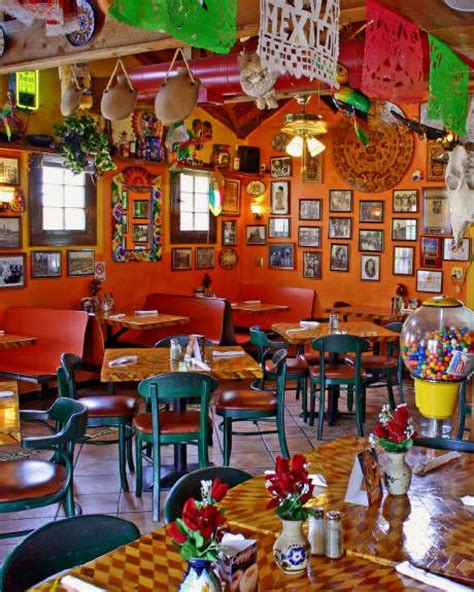 Mexican restaurants, Restaurant interiors and Mexicans on ...
