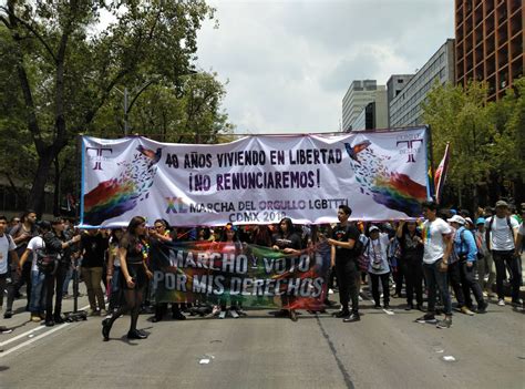 México conmemora 40 años de “sangre y lucha” del colectivo ...