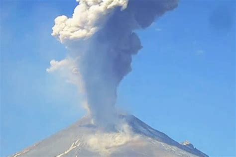 Mexico s Popocatépetl volcano erupts, sending smoke and ...