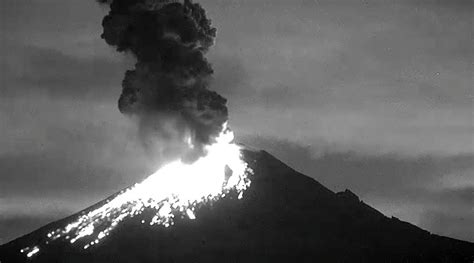 Mexico’s Popocatepetl volcano spectacularly erupts ...