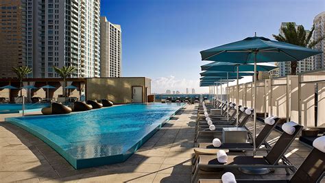 Miami Hotels With Rooftop Pools | Kimpton EPIC Hotel