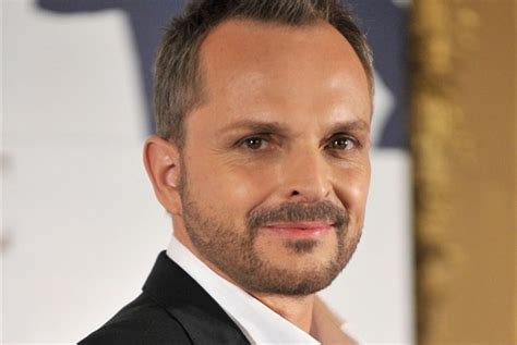 Miguel Bosé: un duetto con Penelope Cruz