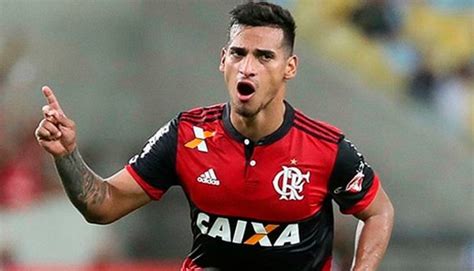 Miguel Trauco: Sao Paulo sería su próximo club, según ...