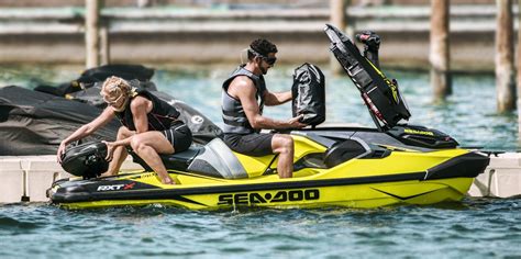 Model Feature Comparison | 2018 Sea Doo RXT X 300 IBR and ...