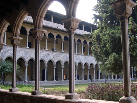 Monasterio de Pedralbes en Barcelona, viaje al pasado