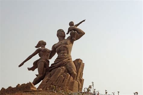 Monumento do Renascimento Africano