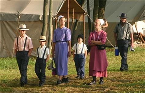 More Latinos Than Amish In Amish Country | NewsTaco