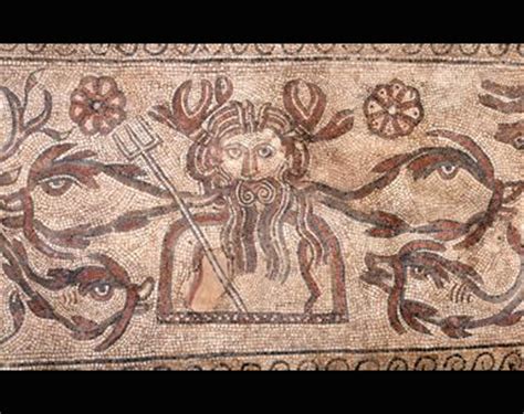 Mosaico de Neptuno, dios romano los mares. En ocaciones ...