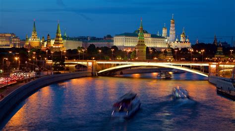Moscow Kremlin Pictures: View Photos & Images of Moscow ...