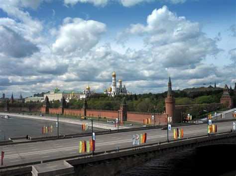 Moscow Kremlin Towers. Attractions — Moscow Travel Guide