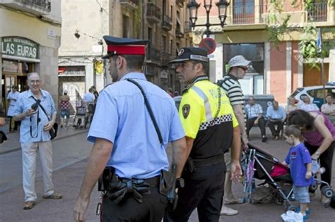 Mossos y policías locales, conectados | Barcelona | elmundo.es