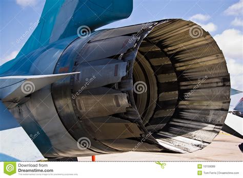 Motor F16 traseiro imagem de stock. Imagem de plano ...