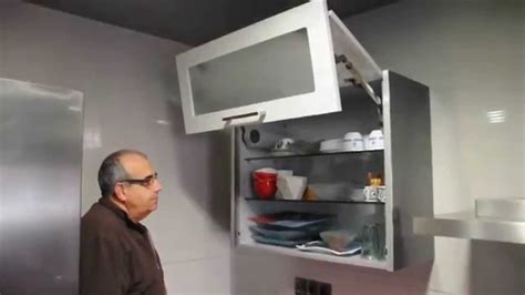 Mueble cocina alto con puertas elevables   YouTube