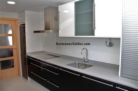 Muebles de Cocina | Hermanos Valdés   Armarios y ...