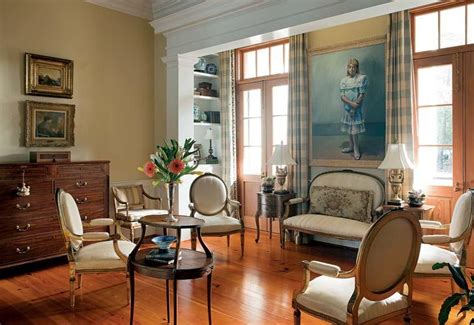 Muebles estilo colonial   interiores elegantes con madera