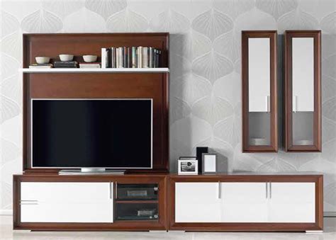 Muebles modulares con módulo de televisión en madera de haya