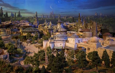 Mundo Star Wars chega aos parques da Disney
