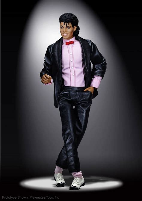 Muñecos de Michael Jackson Recrean poses de  Thriller  y ...
