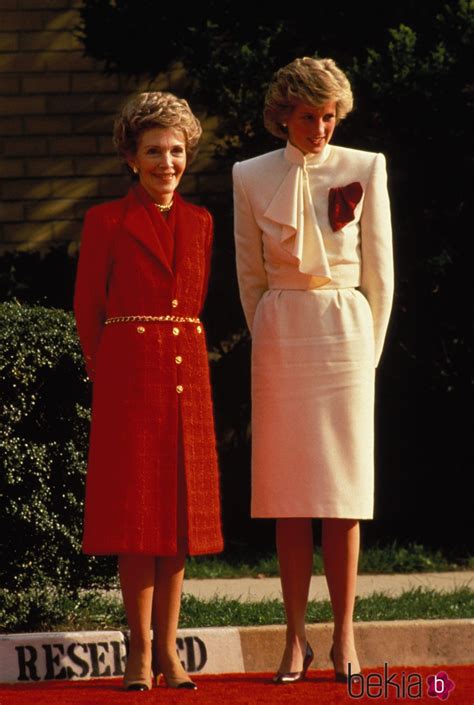Nancy Reagan con la Princesa Diana de Gales   Lady Di, la ...