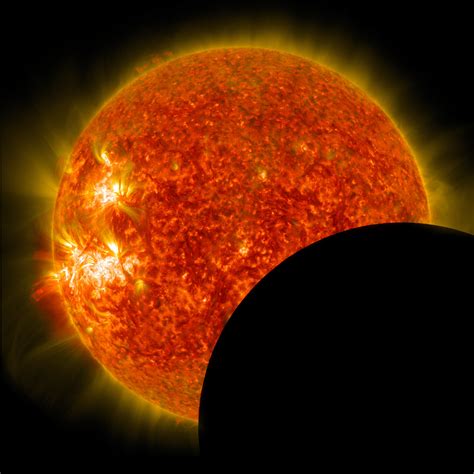 NASA Recommends Safety Tips to View the August Solar ...