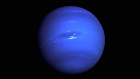 Neptuno es el planeta mas frio ya que es el que se ...