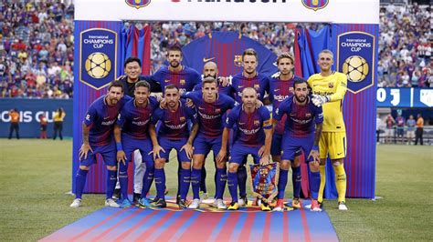 New FC Barcelona 17 18 Home Kit + Numbers   On Pitch Debut ...
