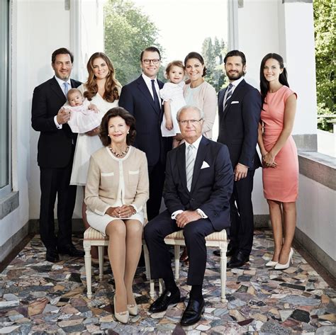 New Official Photo of the Swedish Royal Family ...