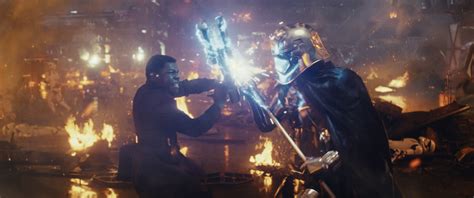 New Star Wars: The Last Jedi trailer provokes fan theories ...